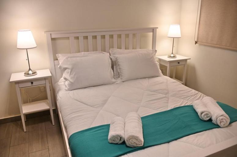 Edessis Beach House Лимасол Екстериор снимка